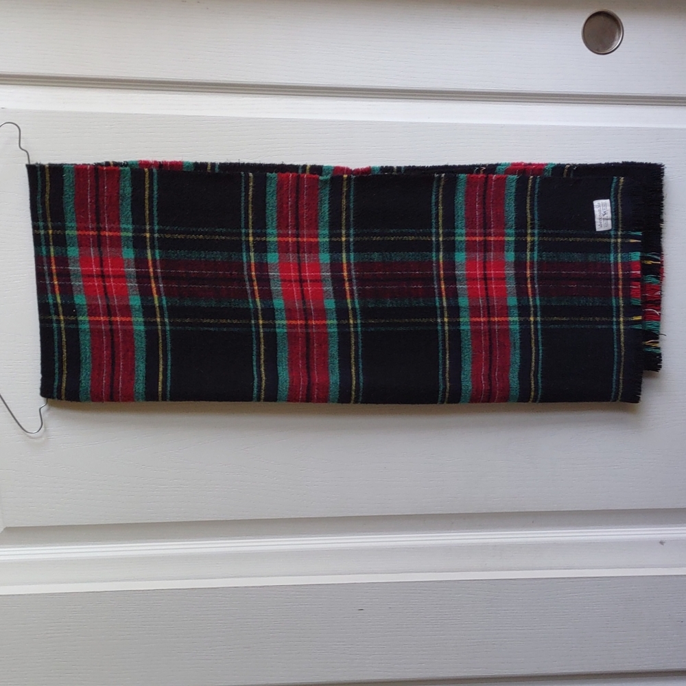 Abercrombie and Fitch Plaid Scarf,